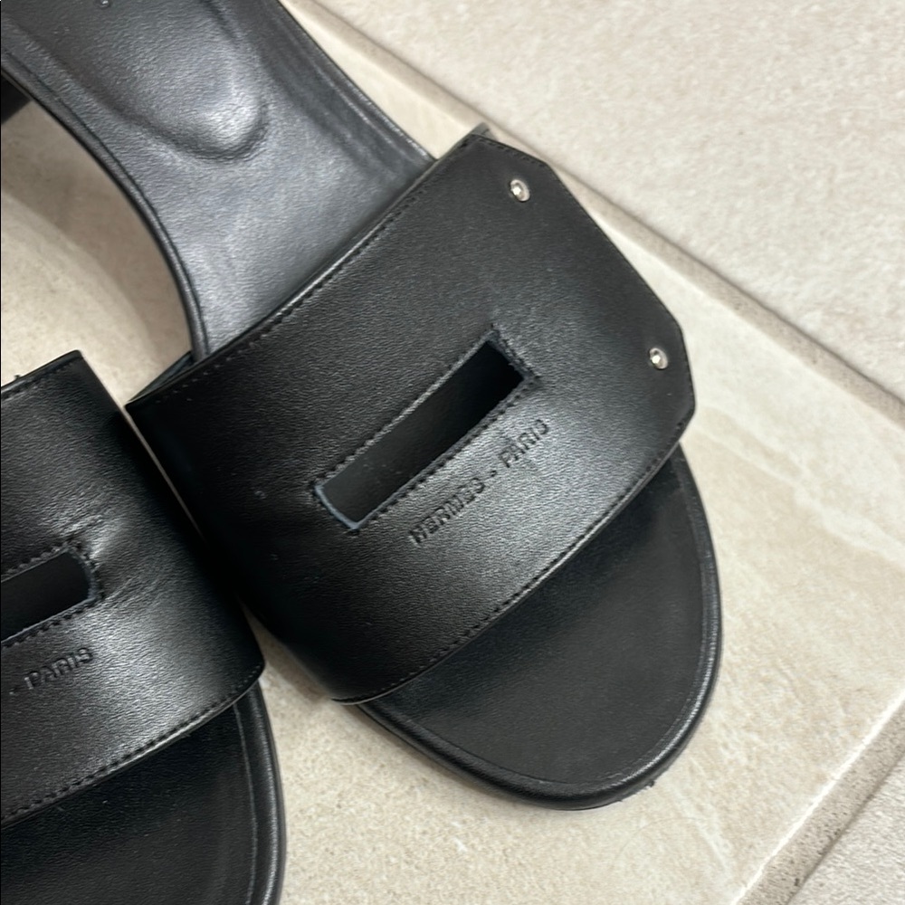 🌺🌸HERMÈS Sandals🌸🌺 - Picture 5 of 13